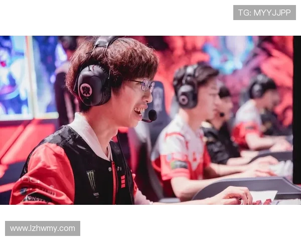 RNG在国际邀请赛中的蜕变与挑战探索转型之路的全景报道 RNG在国际邀请赛中的蜕变与挑战探索转型之路的全景报道