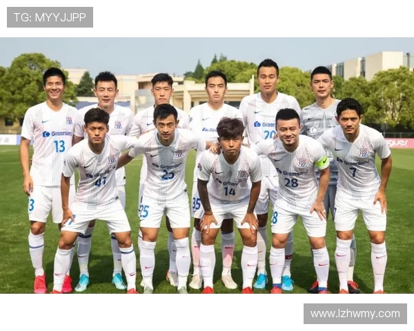 卢塞恩与草蜢激战正酣比分揭晓引发球迷热议