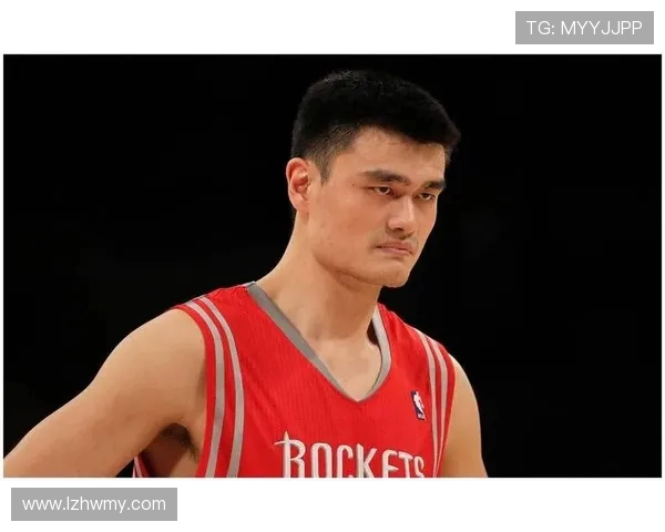 姚明在NBA赛场上对阵凯尔特人时的精彩表现与历史意义解析