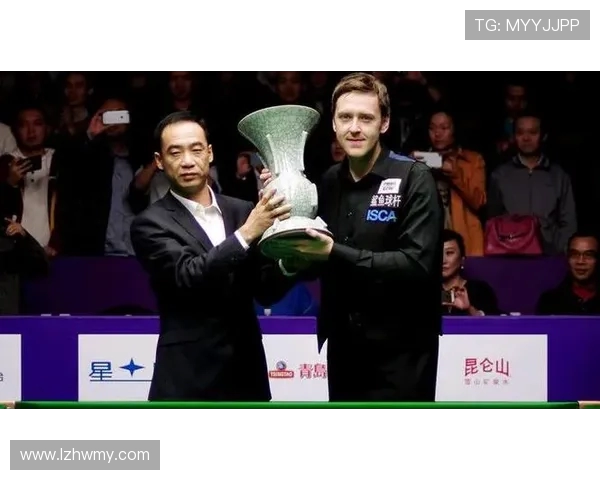 V5战术表现解析：世界大师赛中的精彩对决与策略运用